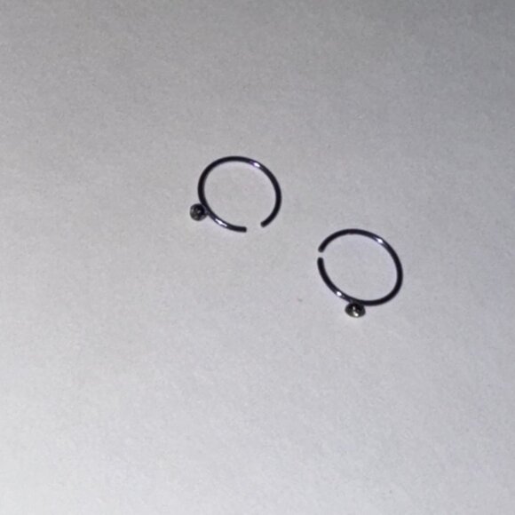 Purple 22 Gauge Titanium Plated Hoop Nose Rings - Picture 4 of 8